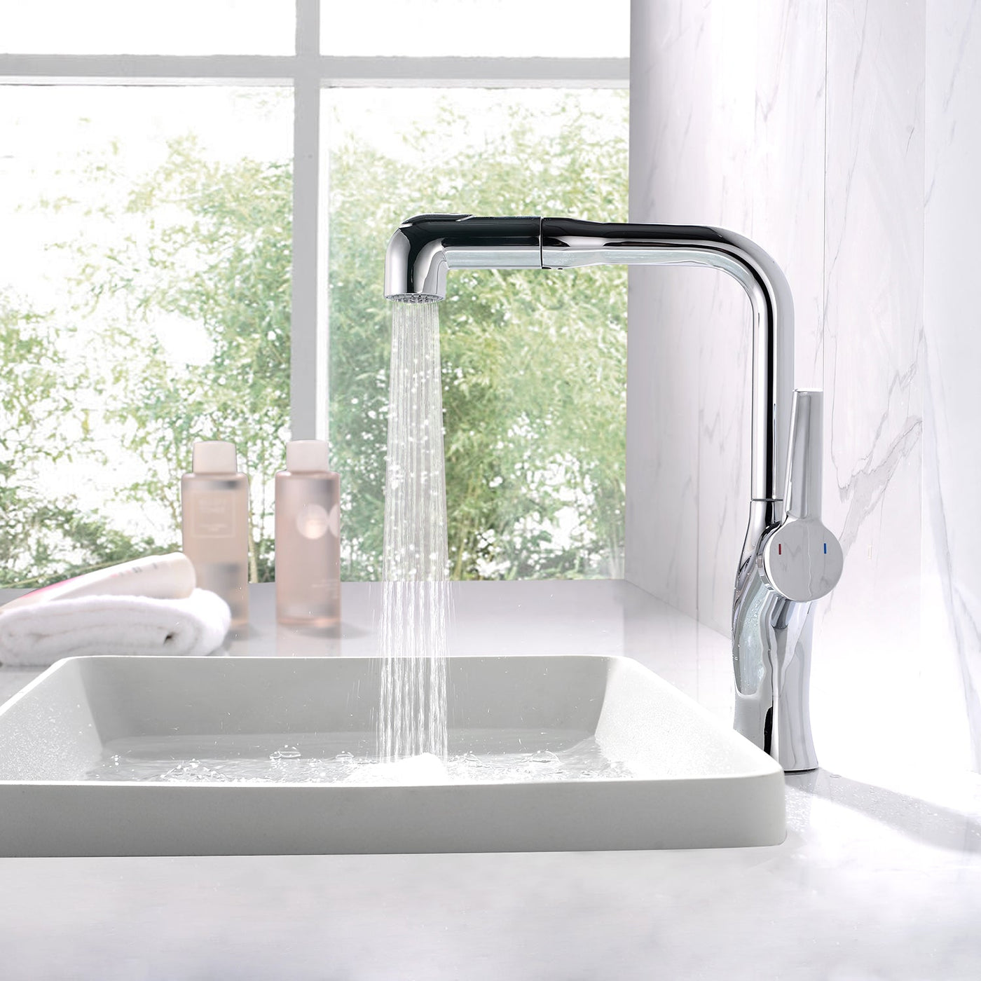 Metora Single-Hole Rotatable and Pull-Out Faucet-BF2205