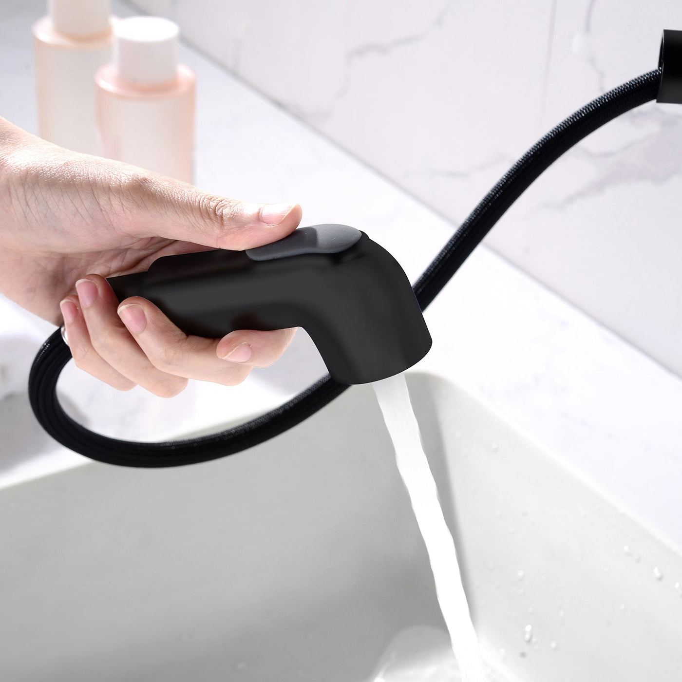 Metora Single-Hole Rotatable and Pull-Out Faucet-BF2205