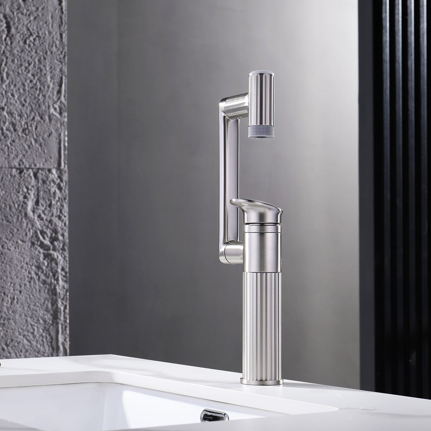 Metora 1080° Rotatable Single-Hole Bathroom Faucet With Temperature Display-BF2208-PRO
