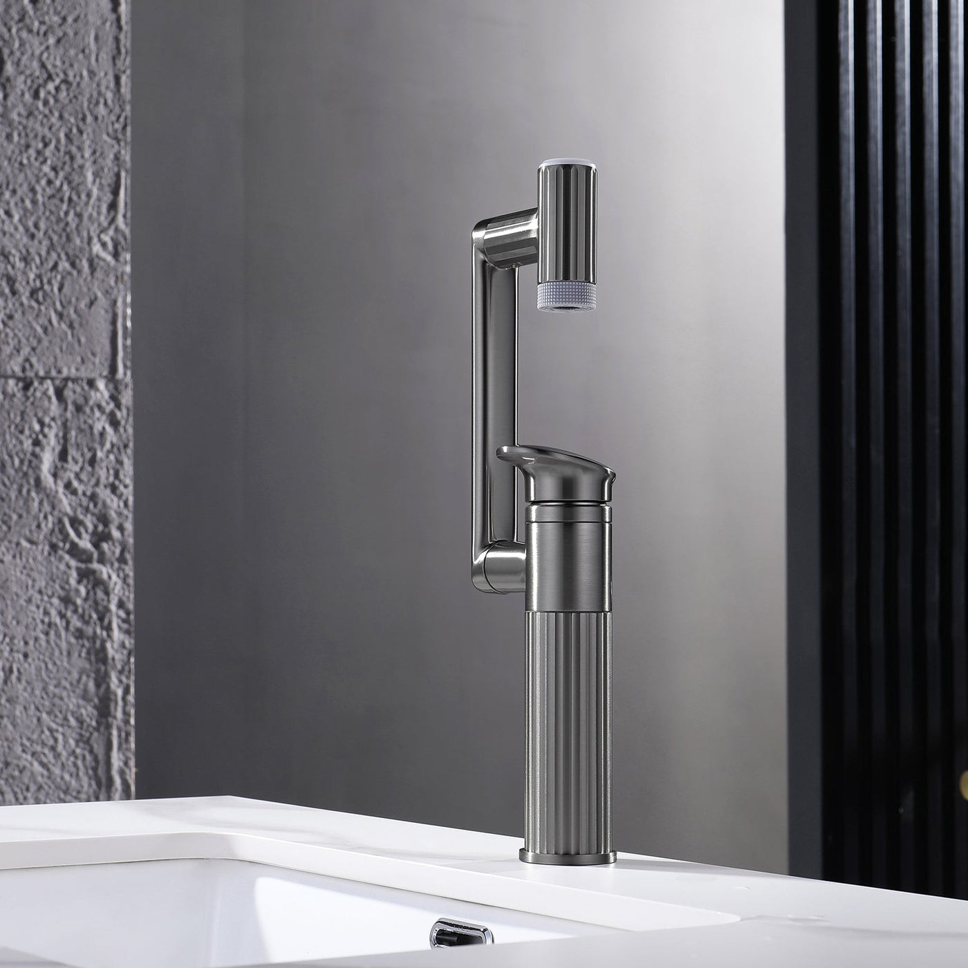 Metora 1080° Rotatable Single-Hole Bathroom Faucet With Temperature Display-BF2208-PRO