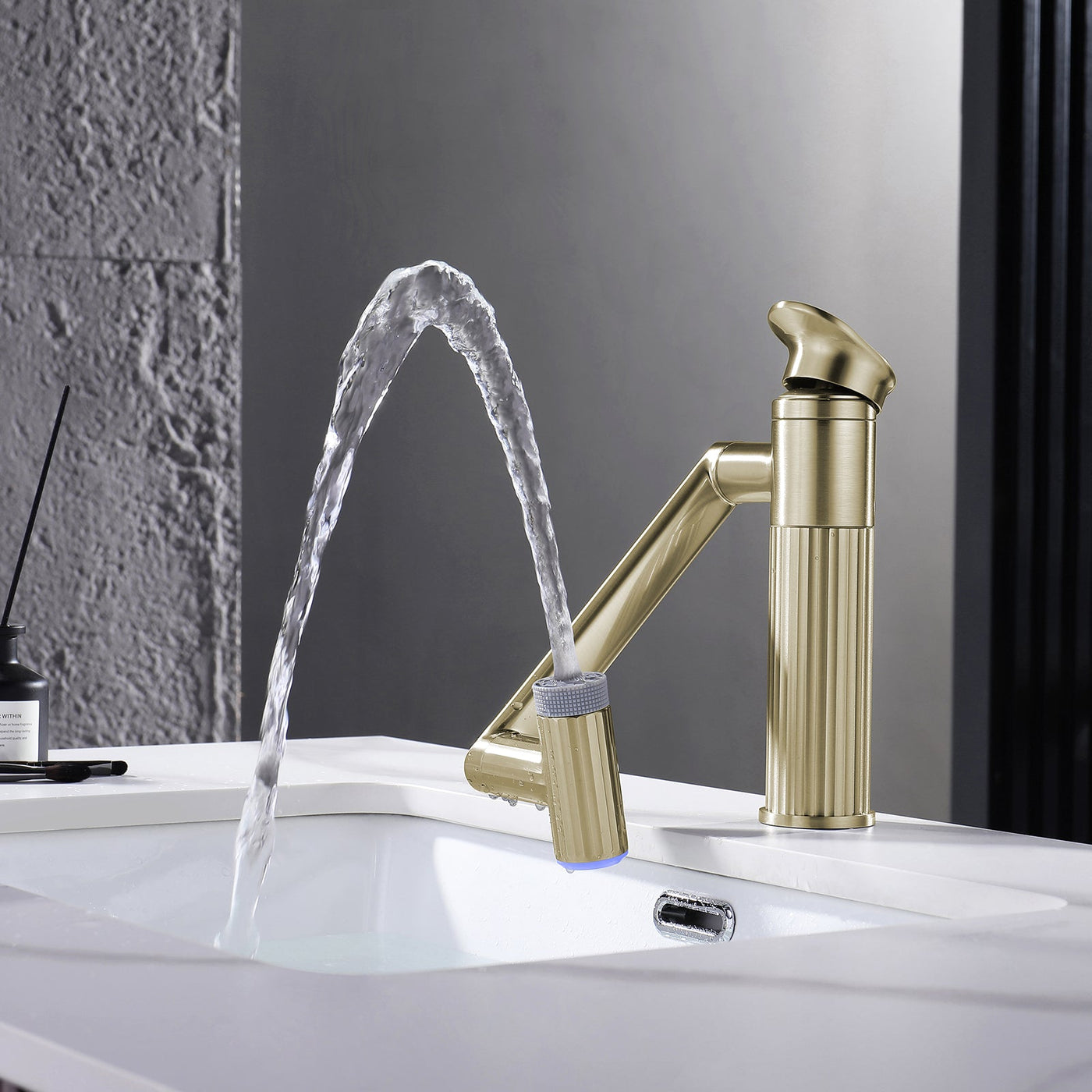 Metora 1080° Rotatable Single-Hole Bathroom Faucet With Temperature Display-BF2208-PRO