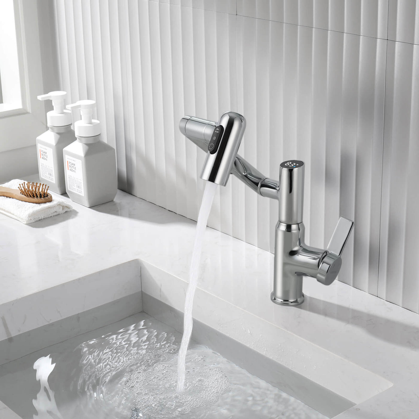 Recertified-Metora Single-Hole Rotatable Faucet with Temperature Display-BF2204-US