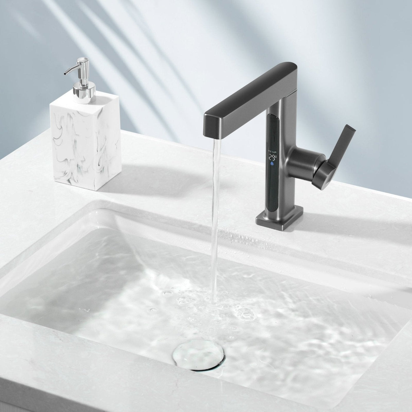 Metora Single-Hole Pull-Out Faucet with Temperature Display-BF2206