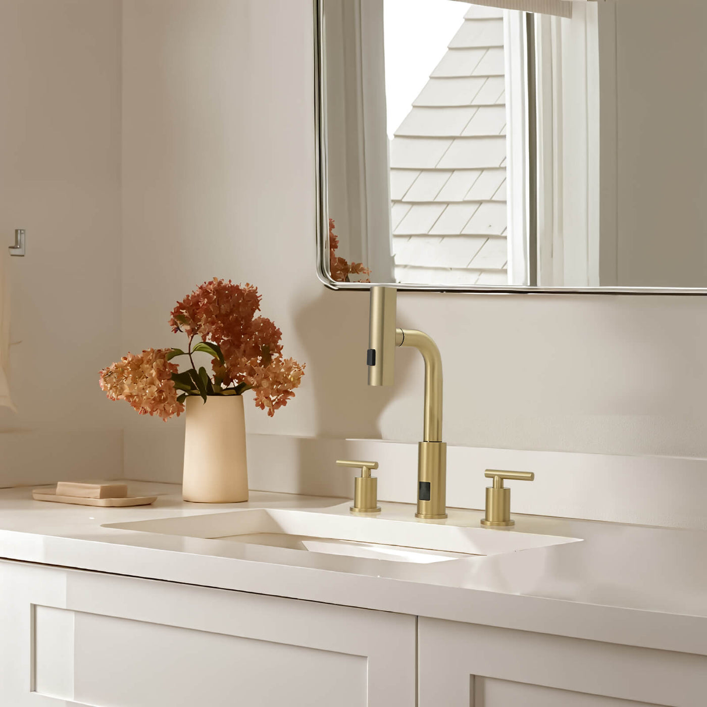 Metora Two-Handle Widespread Waterfall & Pull-Out Bathroom Faucet with Temperature Display-BFWS2401