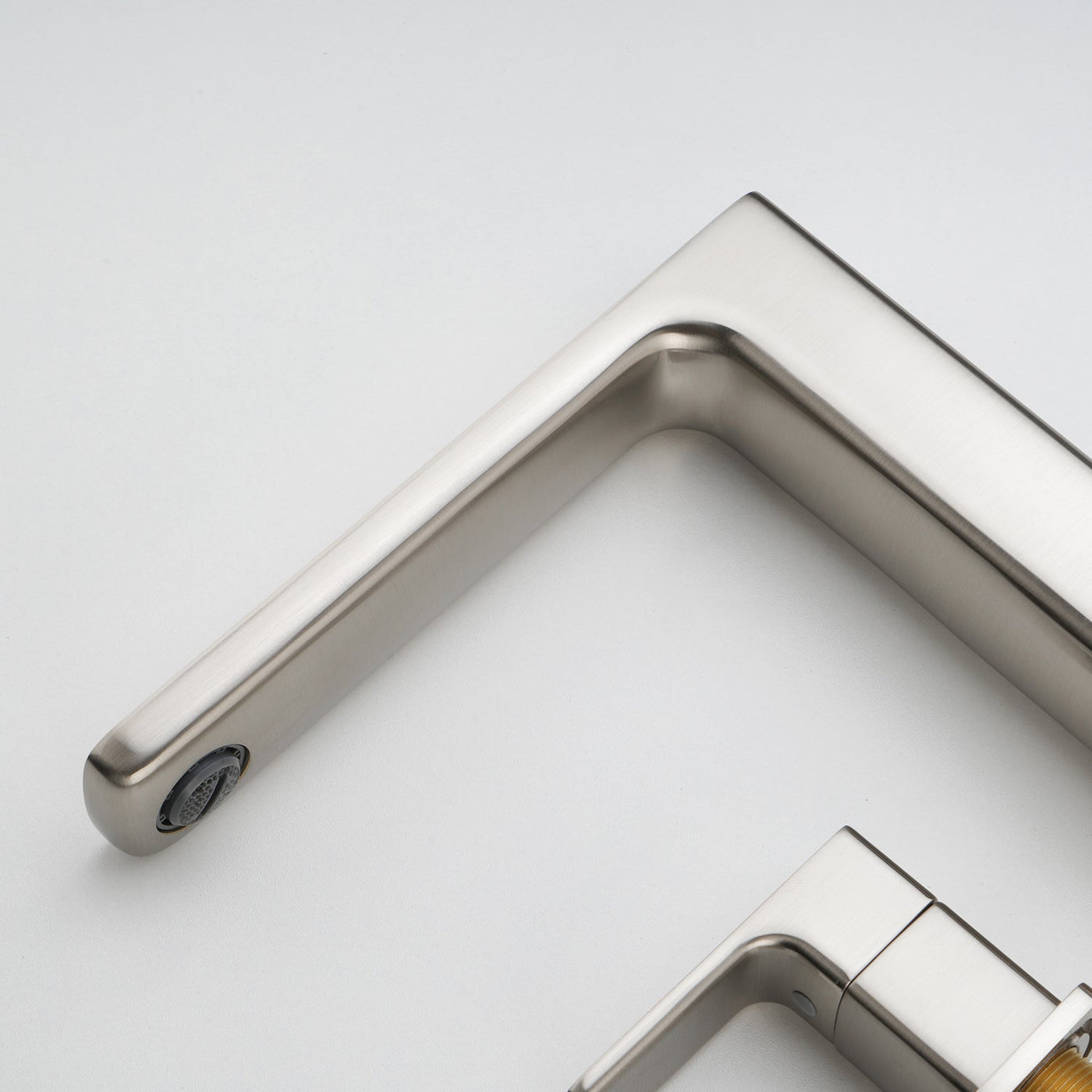 Metora Widespread 2-handle Bathroom Faucet with Temperature Display-BFWS2402