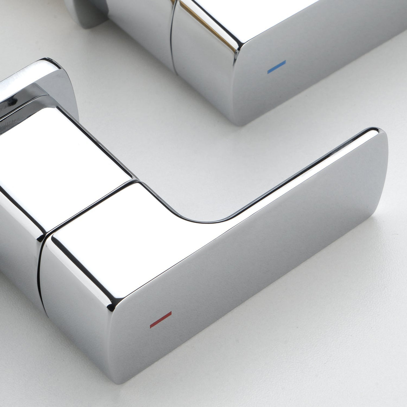 Metora Widespread 2-handle Bathroom Faucet with Temperature Display-BFWS2402