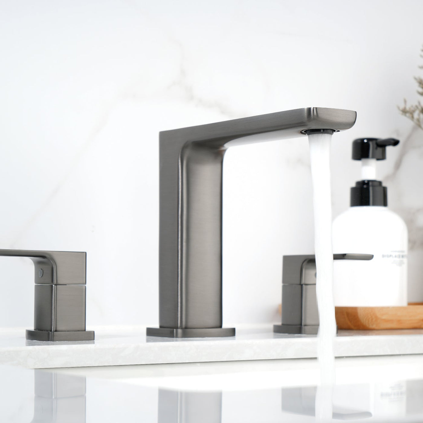 Metora Widespread 2-handle Bathroom Faucet with Temperature Display-BFWS2402