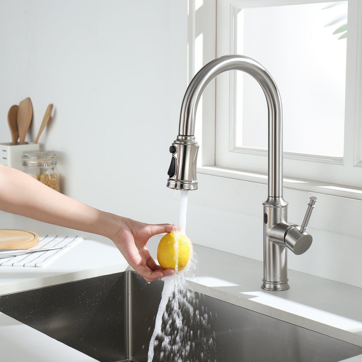 Metora Touchless Sensor & Pull-Down Kitchen Faucet - KF2210