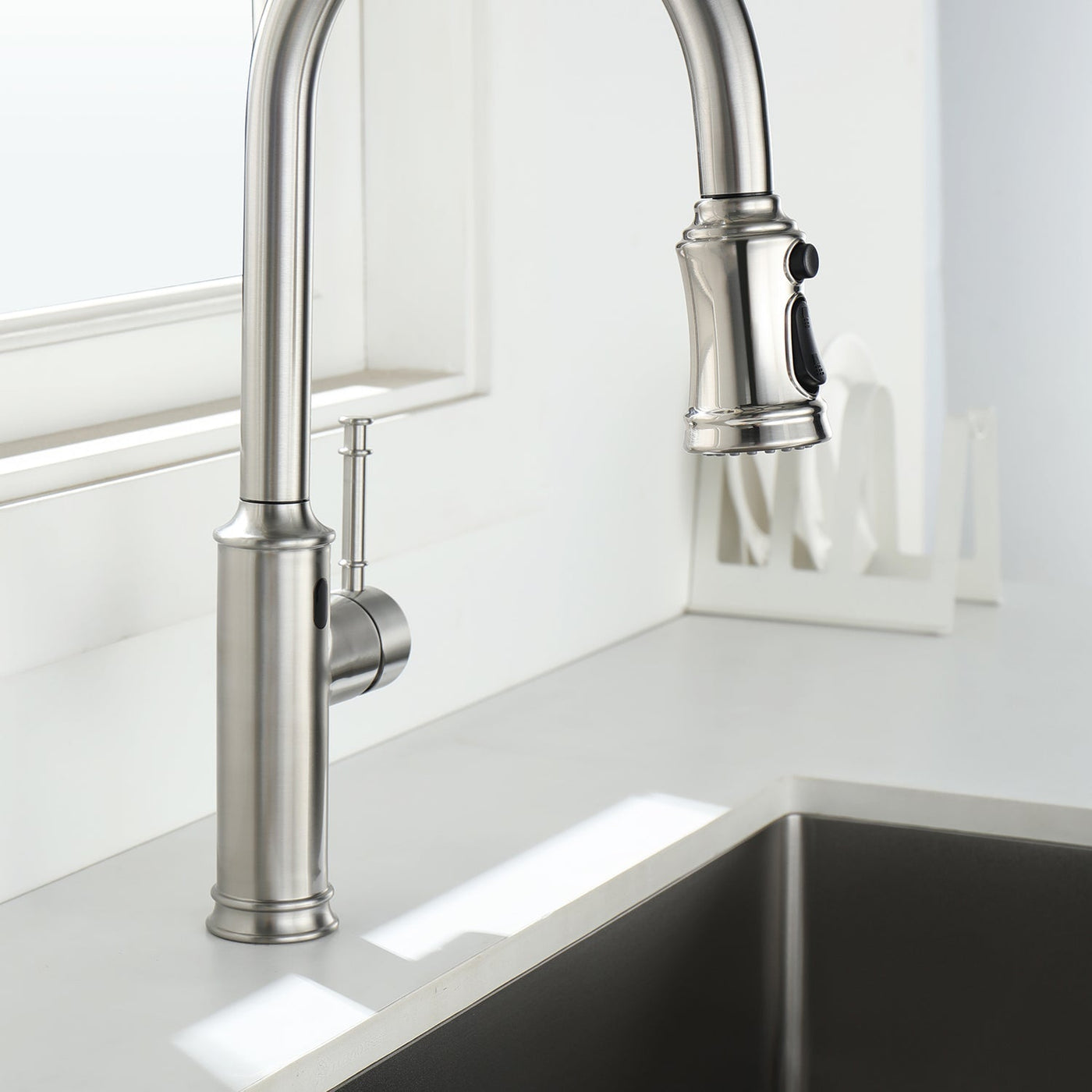 Metora Touchless Sensor & Pull-Down Kitchen Faucet - KF2210