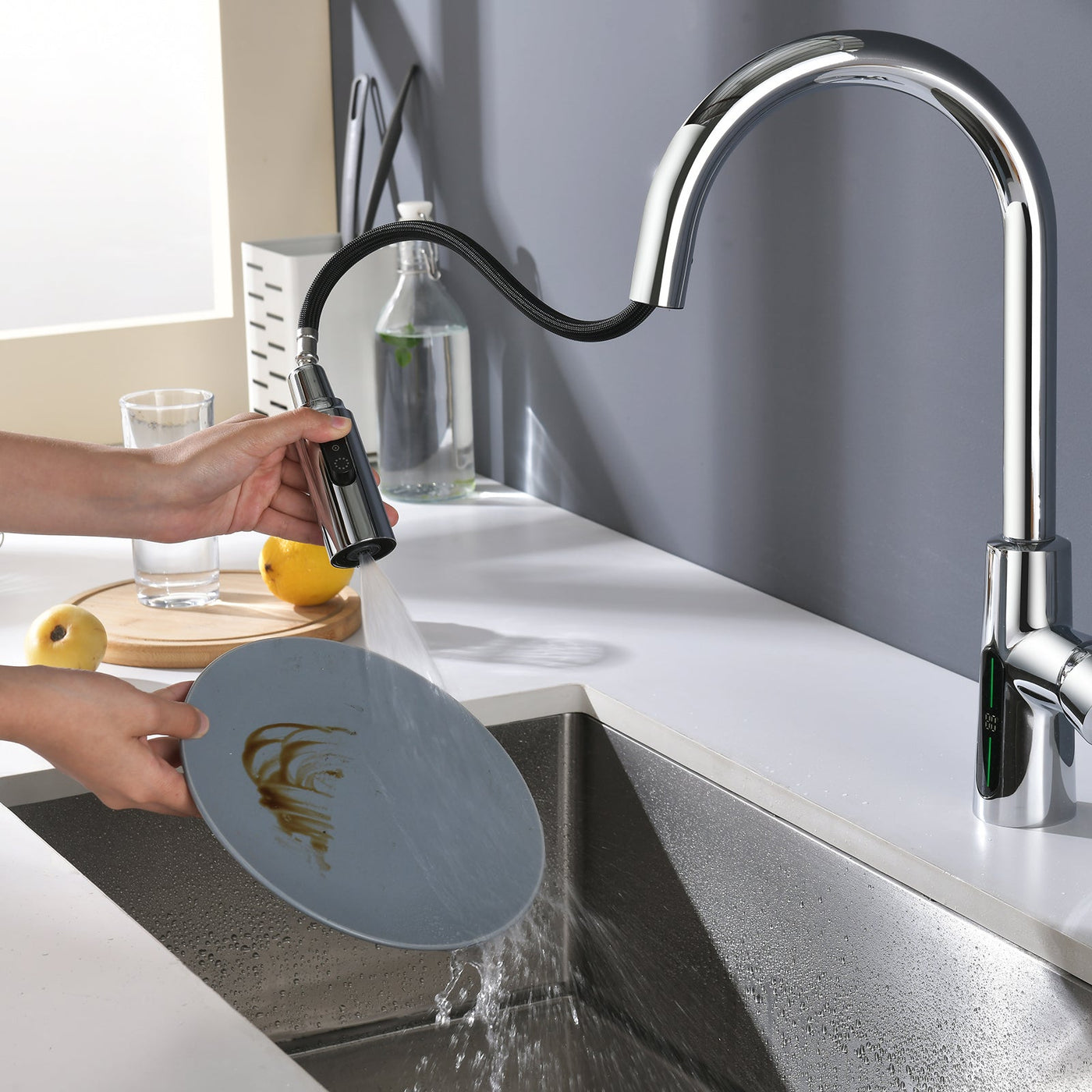 Metora Modern Pull-Down Kitchen Faucet with Temperature Display-KF2501