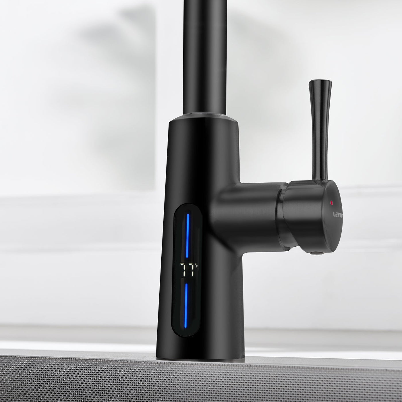 Metora Modern Pull-Down Kitchen Faucet with Temperature Display-KF2501