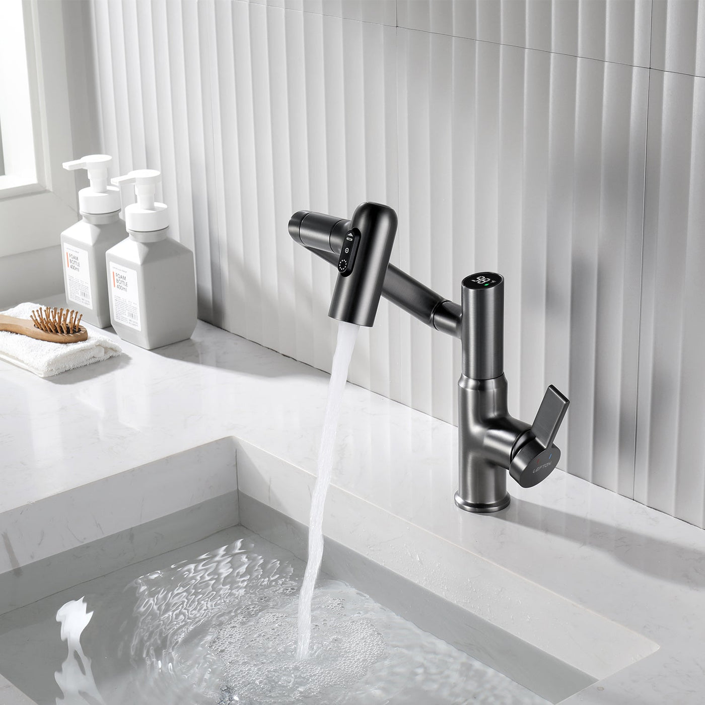 Metora Single-Hole Rotatable Faucet with Temperature Display-BF2204