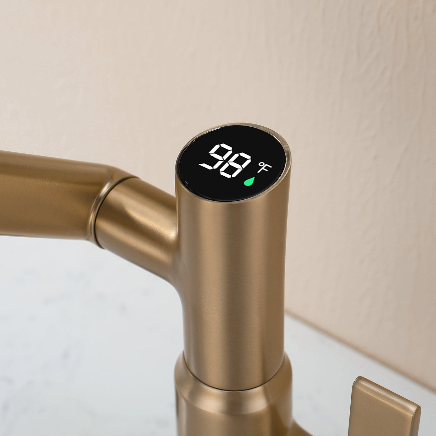 Metora Single-Hole Rotatable Faucet with Temperature Display-BF2204