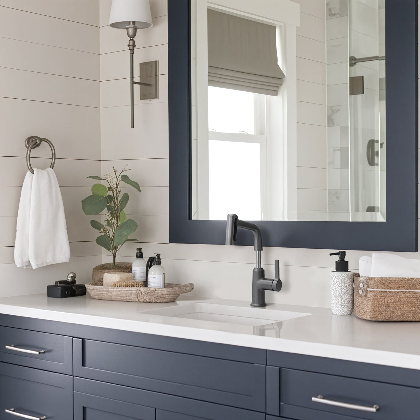 Metora Single-Hole Waterfall & Pull-Out Liftable Bathroom Faucet-BF2209