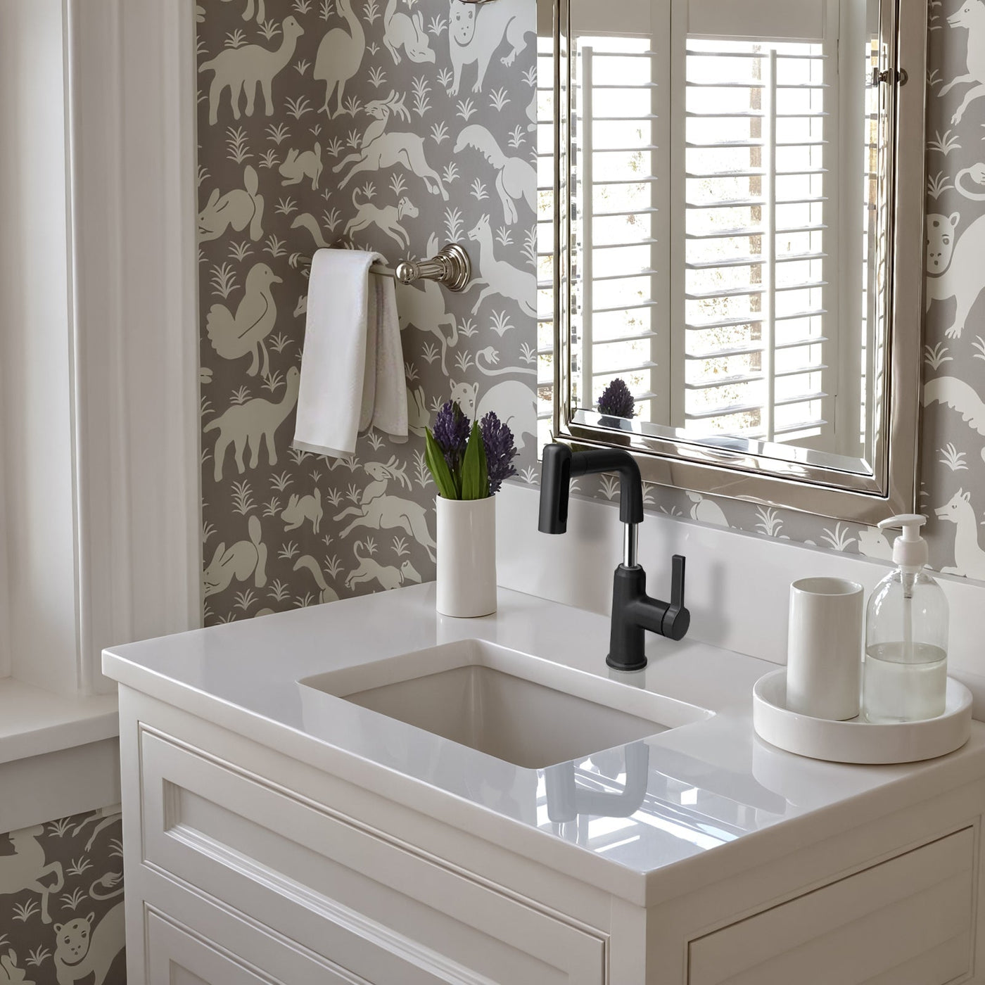 Metora Single-Hole Waterfall & Pull-Out Liftable Bathroom Faucet-BF2209