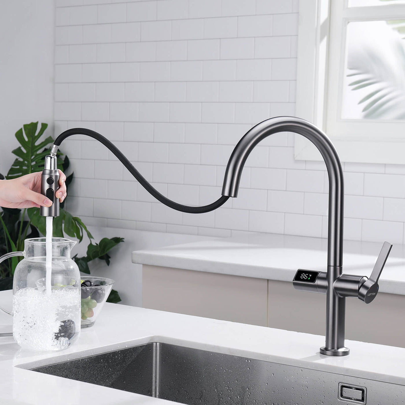 Metora Touchless Sensor & Pull-Down Kitchen Faucet with Temperature Display-KF2206