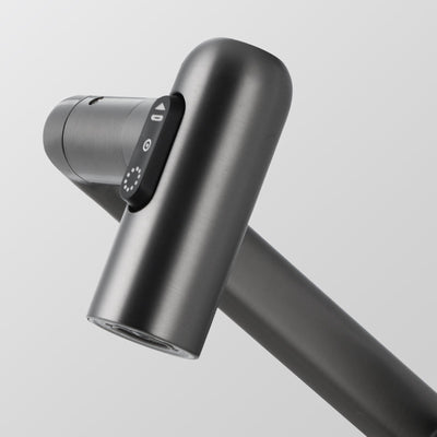 Recertified-Metora Single-Hole Rotatable Faucet with Temperature Display-BF2204-US