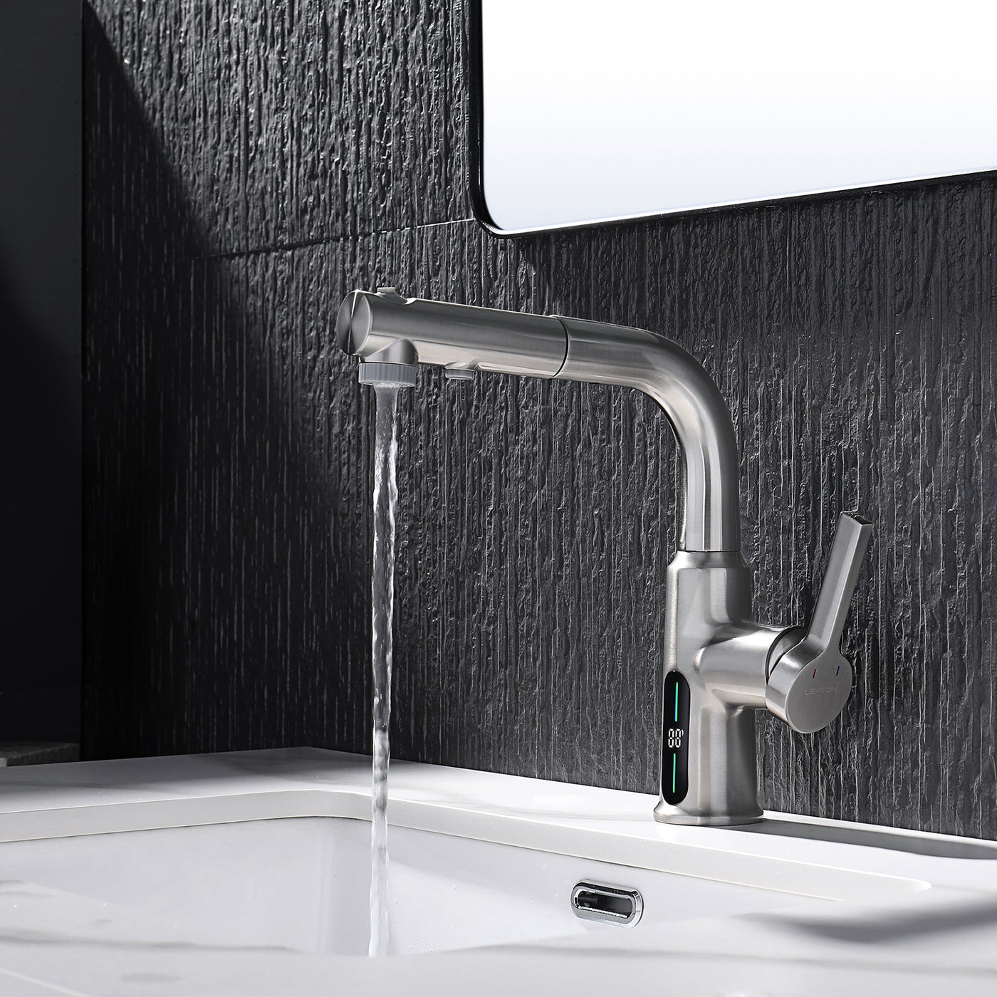 Metora Single-Hole Liftable Pull-Out Bathroom Faucet With Temperature Display-BF2501