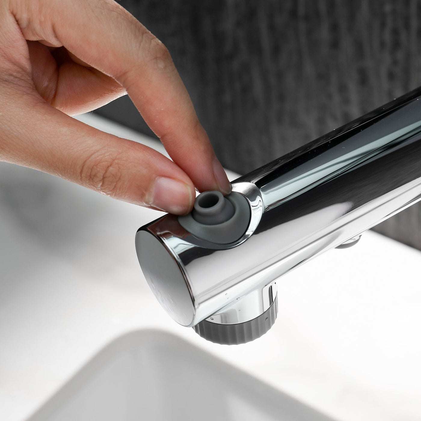 Metora Single-Hole Liftable Pull-Out Bathroom Faucet With Temperature Display-BF2501