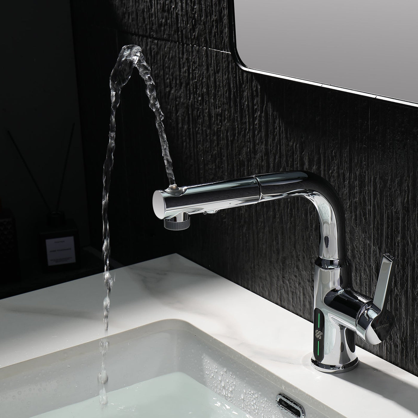 Metora Single-Hole Liftable Pull-Out Bathroom Faucet With Temperature Display-BF2501