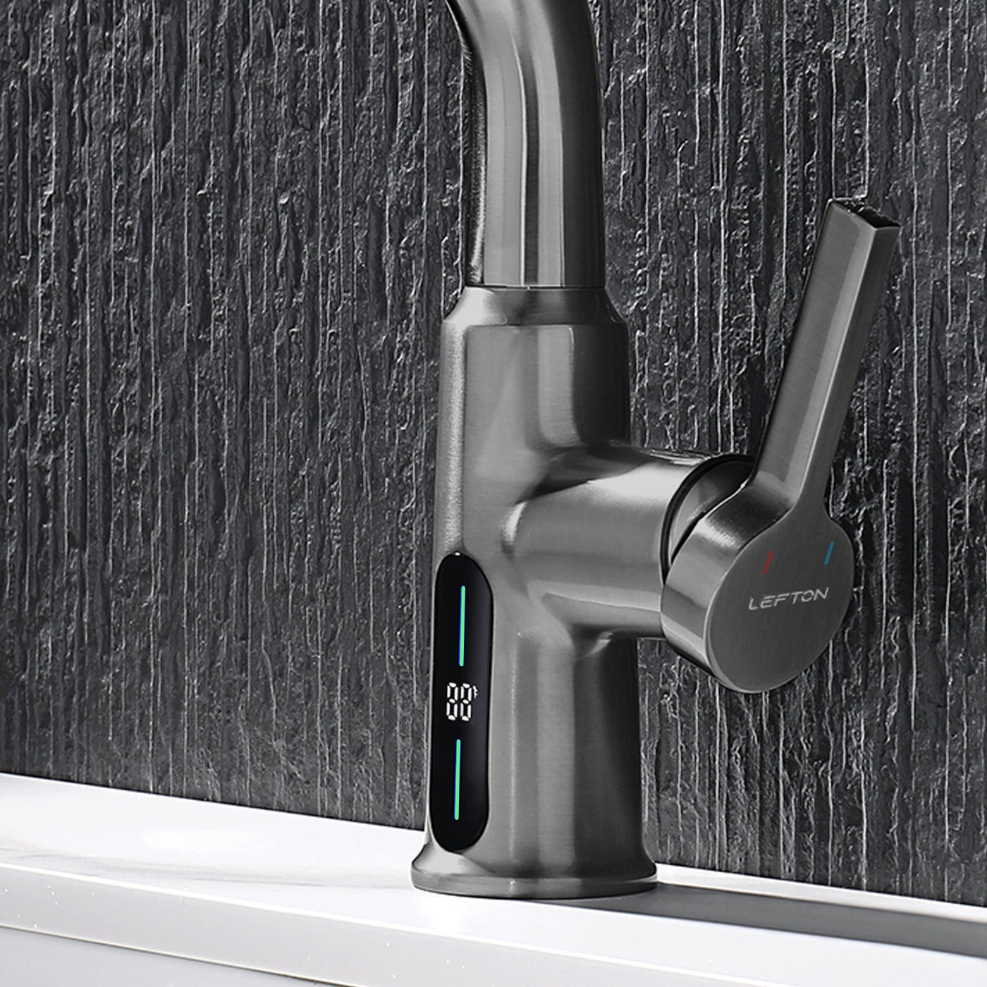 Metora Single-Hole Liftable Pull-Out Bathroom Faucet With Temperature Display-BF2501