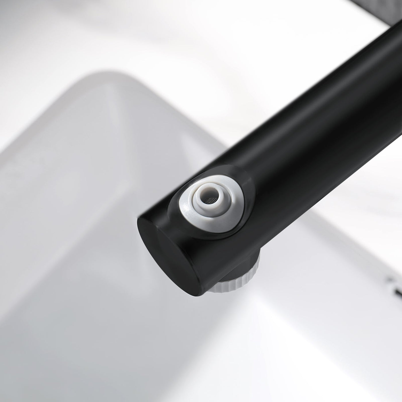 Metora Single-Hole Liftable Pull-Out Bathroom Faucet With Temperature Display-BF2501